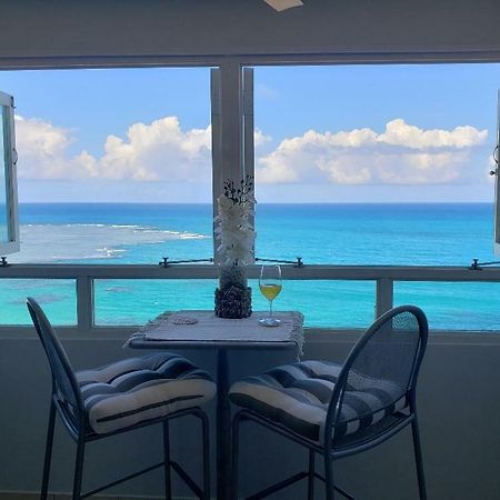 Breezy Beachfront Property With View Of Paradise Luquillo Exterior foto